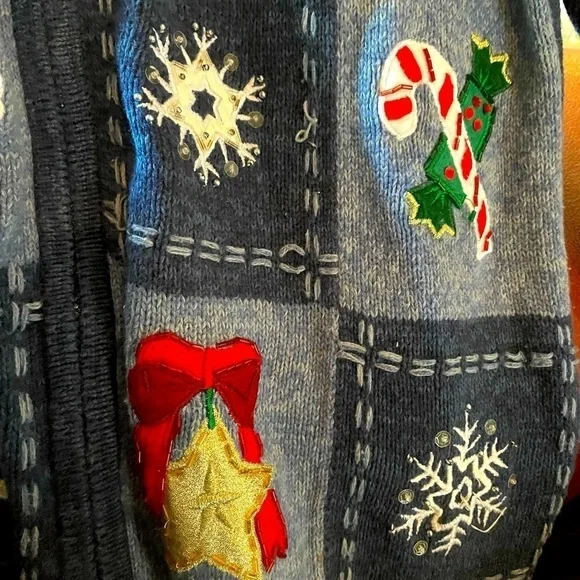 Vintage Christmas Edition Zippered Cardigan Sweater Blue Med - Picture 3 of 10